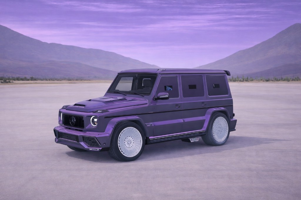 DUBMONO2 — purple widebody Mercedes G-Class